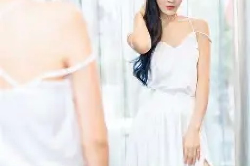 前TVB女星爆拍掌掴戏被真打半边脸微血管爆裂打人者是金像女星