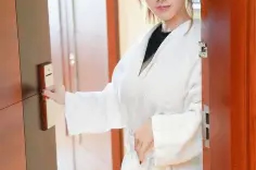 百万网红自导自演自杀一度涨粉2万警方已立案！_中华网