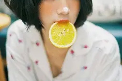 自导自演！假盲人摆拍、卖惨圈粉140万这次踢到铁板了